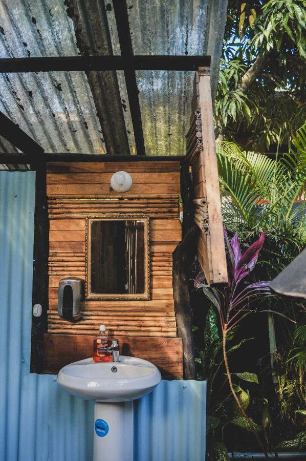 Lost Boyz Playa Santa Teresa (Puntarenas) Exterior foto